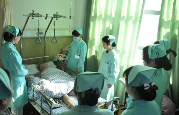 常態(tài)化開展護(hù)理三級查房提升?？谱o(hù)理內(nèi)涵